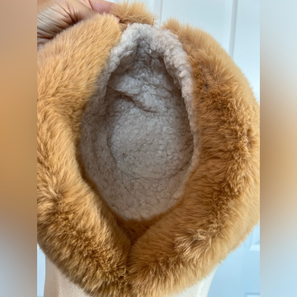 Fun faux fur hat in a burnt orange - Picture 3 of 5
